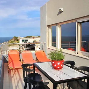https://maxim-apartment.rethymnohotels.net