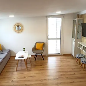 https://renovated-loft-near-the-center.rethymnohotels.net
